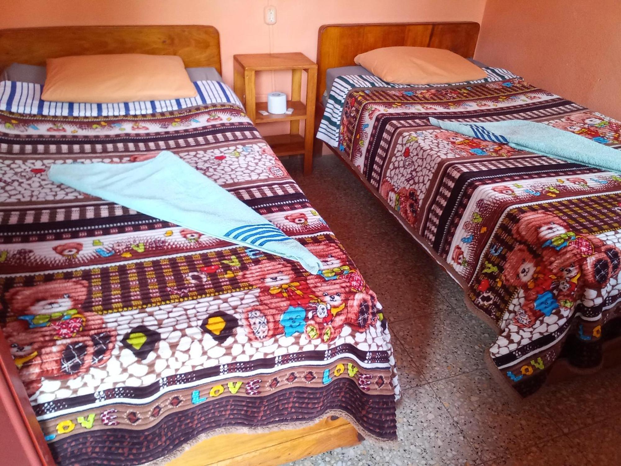 Hospedaje Santo Domingo Panajachel Dış mekan fotoğraf