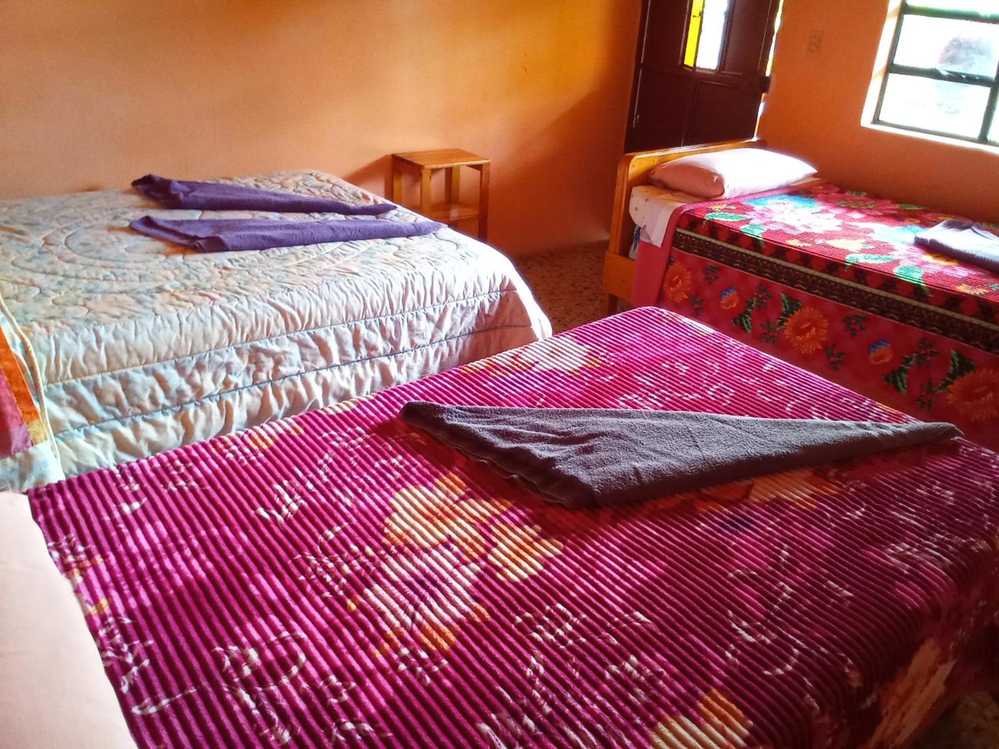 Hospedaje Santo Domingo Panajachel Dış mekan fotoğraf