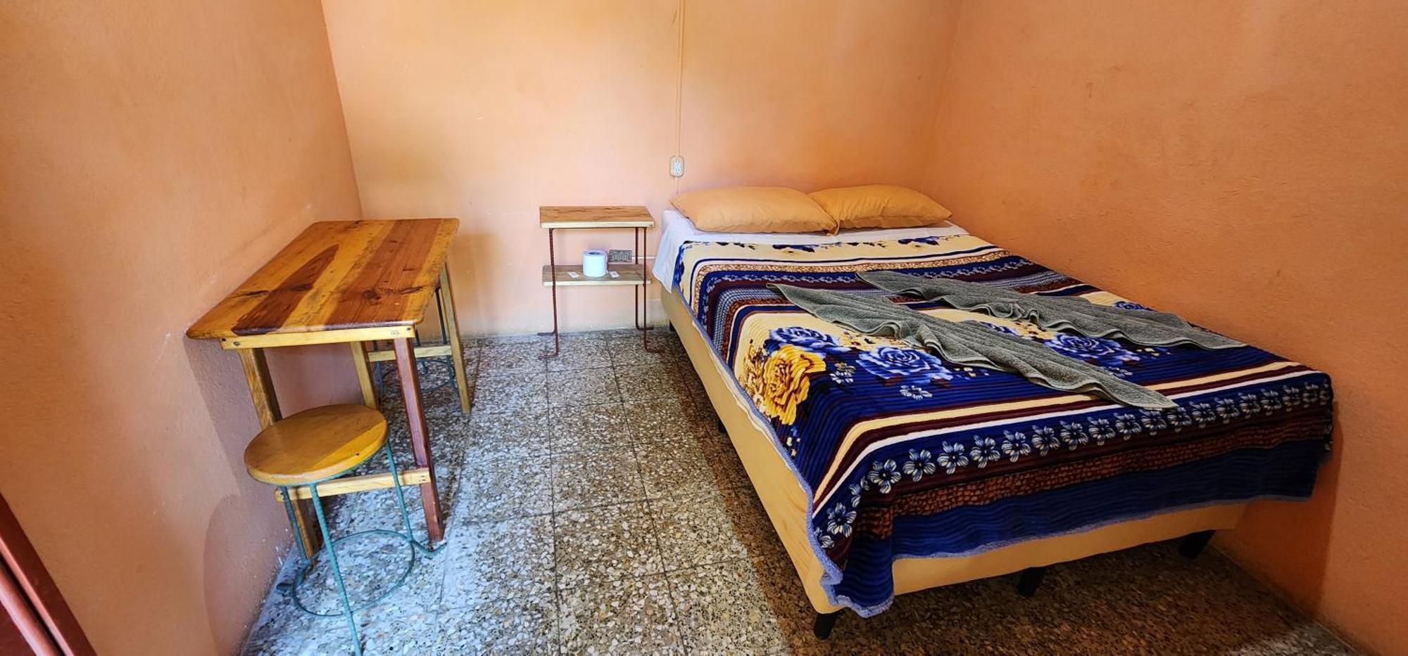 Hospedaje Santo Domingo Panajachel Dış mekan fotoğraf