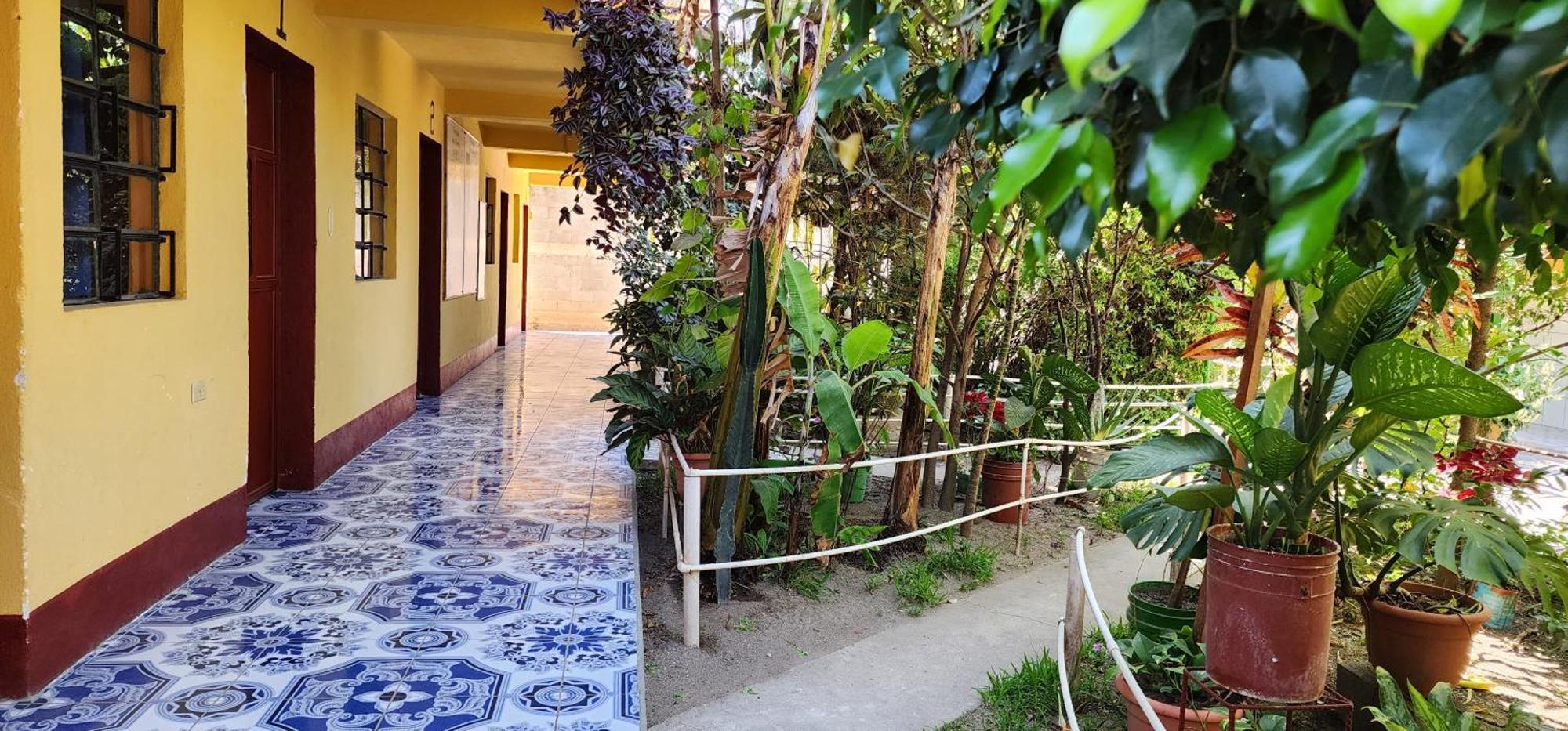 Hospedaje Santo Domingo Panajachel Dış mekan fotoğraf
